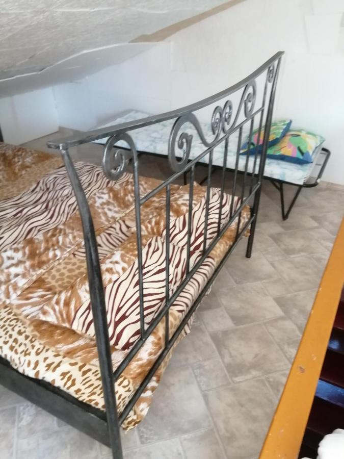 Apartment Filip Vrbnik Kültér fotó