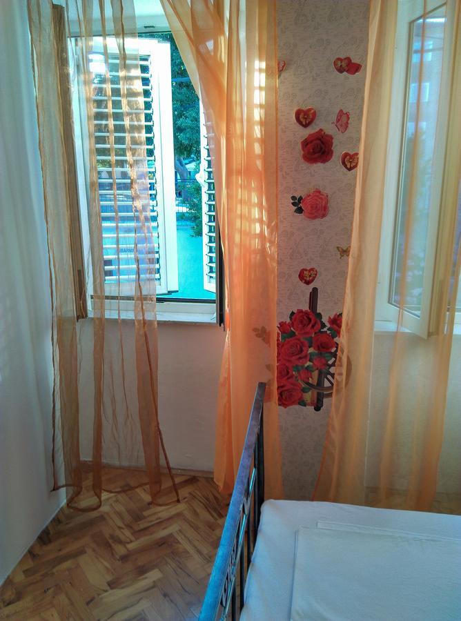 Apartment Filip Vrbnik Kültér fotó